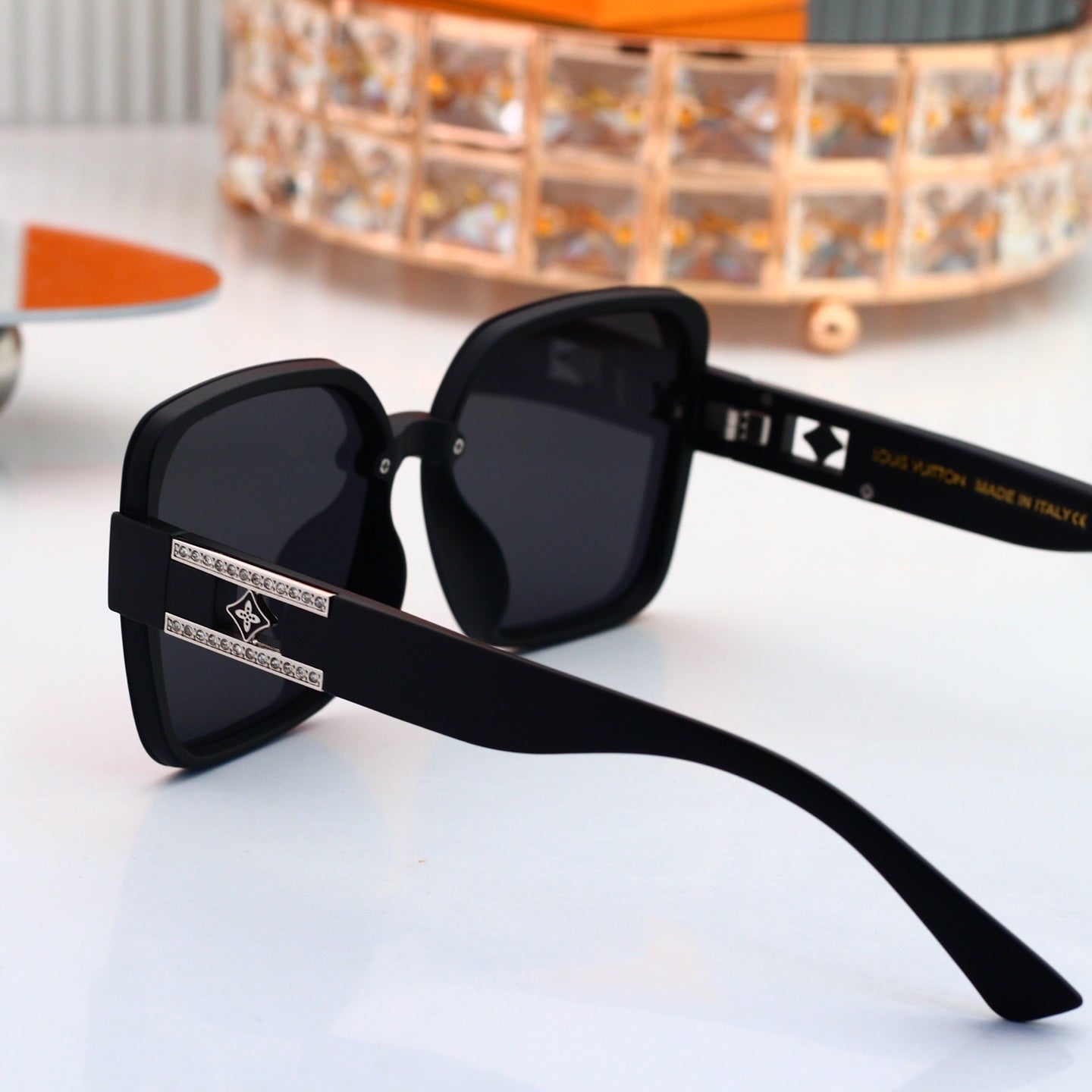 Louis vuitton Metal Logo Oversized Sunglasses 0921 Butterfly