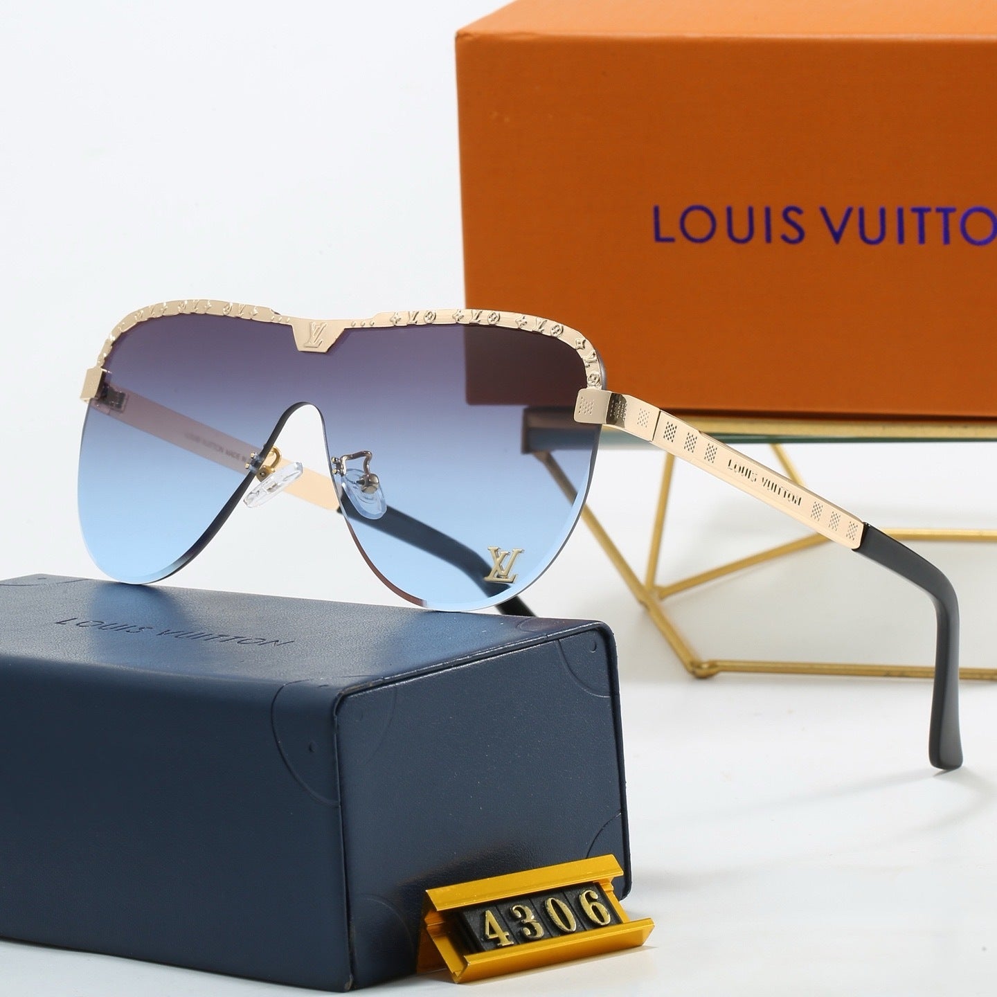 Louis vuitton Stylish and cool casual sunglasses 4306 Oval