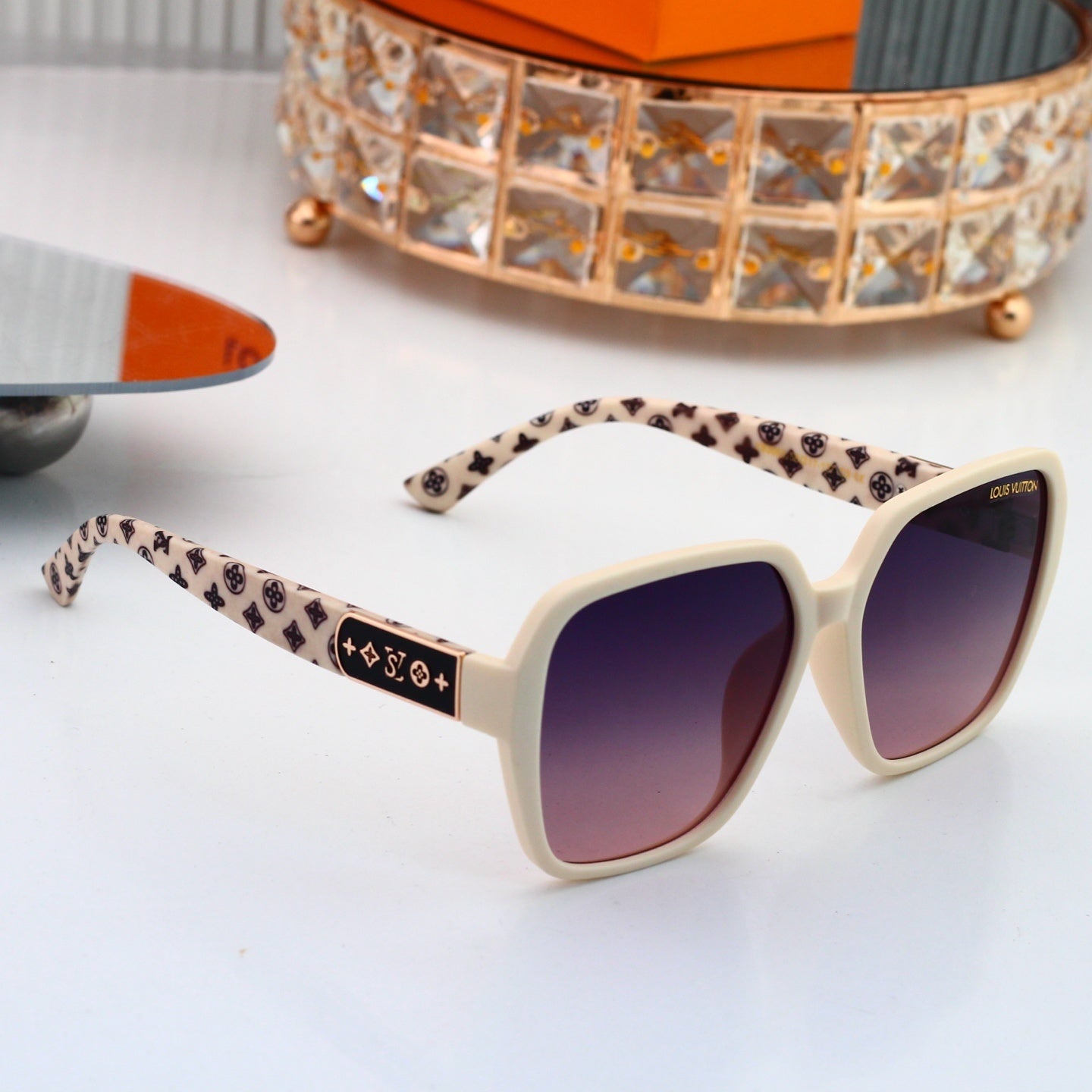Louis vuitton Monogram Temples Oversized Sunglasses 4054 Butterfly