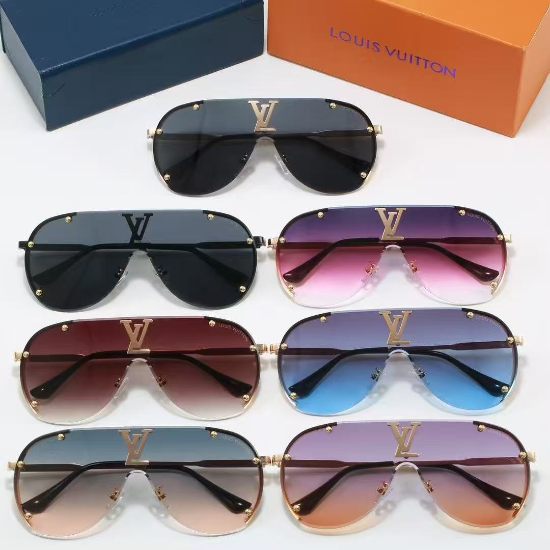 Louis vuitton Oversized. integrated metal trendy sunglasses Oval